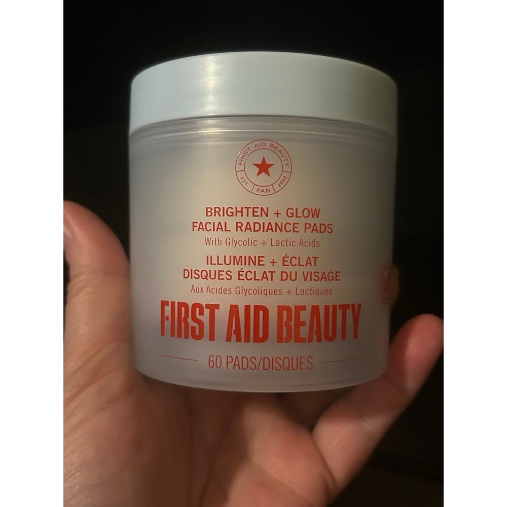 First Aid Beauty Facial Radiance Pads 60 Count